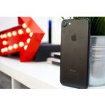 IPhone 7 128GB - Image 2