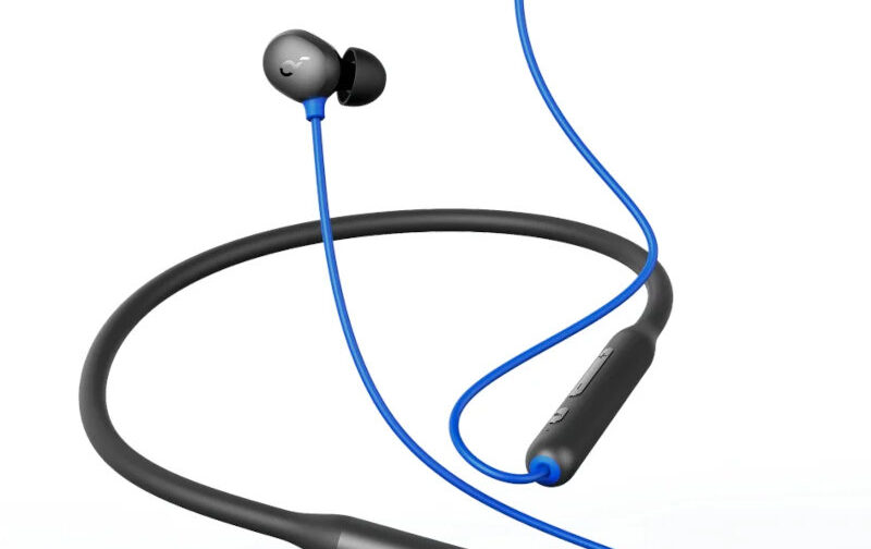 Anker Soundcore R500
